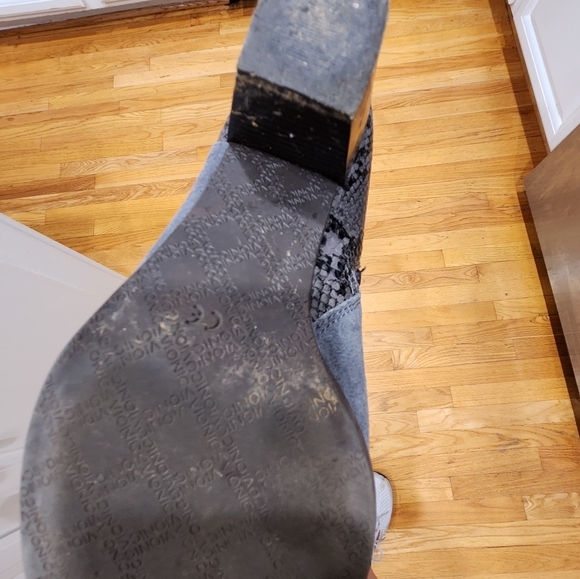 Vionic Naomi Suede Snake-Print Water-Resistant Boots Size 11 - Picture 4 of 9